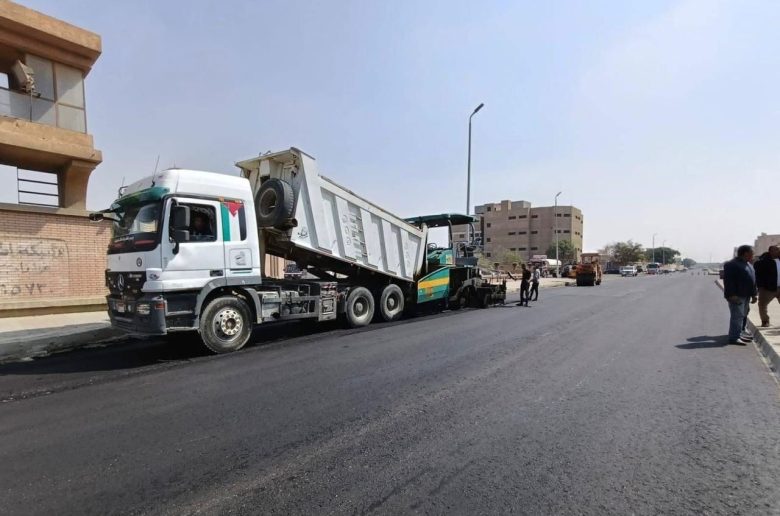 وزيرة الإسكان تتابع الموقف التنفيذي لمشروعات الطرق والمرافق بعدد من المدن الجديدة