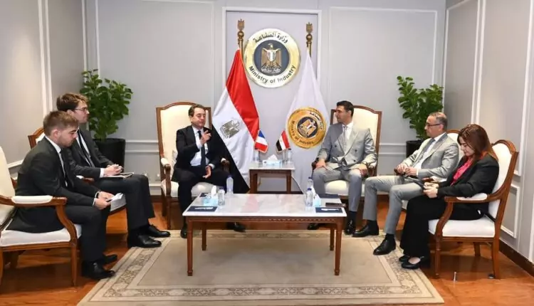 مباحثات مصرية فرنسية لتوطين الصناعة ونقل التكنولوجيا