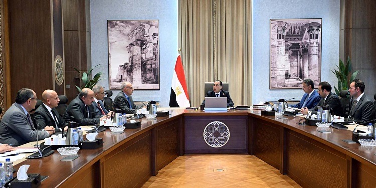 رئيس الوزراء: رفع كفاءة مصانع السكر لتعظيم الإنتاج